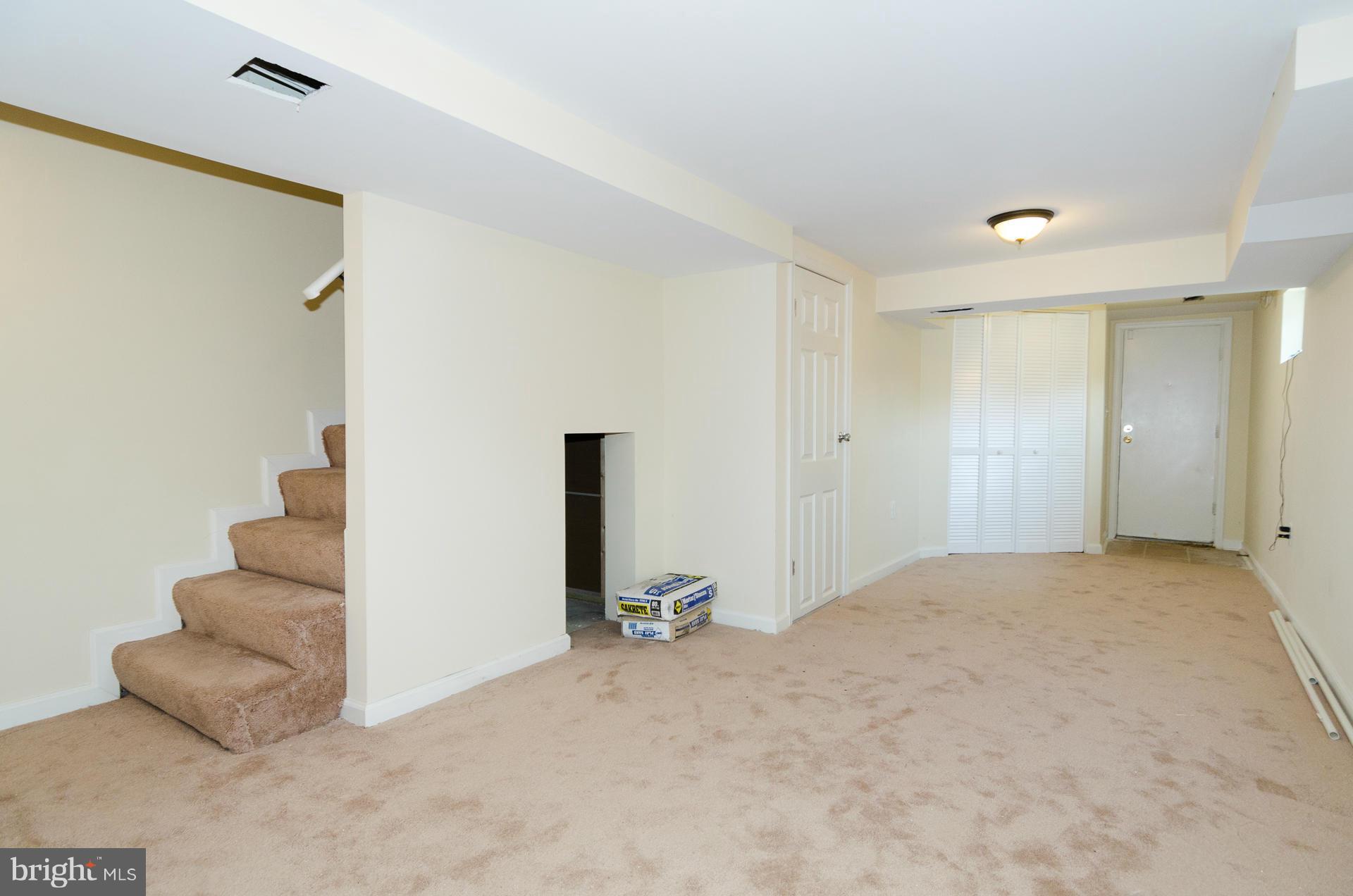 387 Marydell Road Baltimore, MD 21229 - Photo 17 of 27 Bedroom
