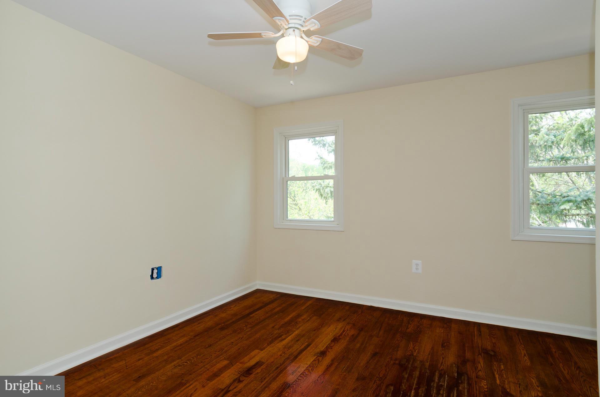 387 Marydell Road Baltimore, MD 21229 - Photo 9 of 27 Bedroom