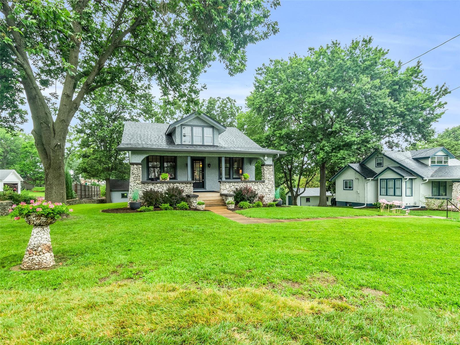11643 Denny Road Sunset Hills, MO 63126 - Photo 1 of 21 Gallery Image 1