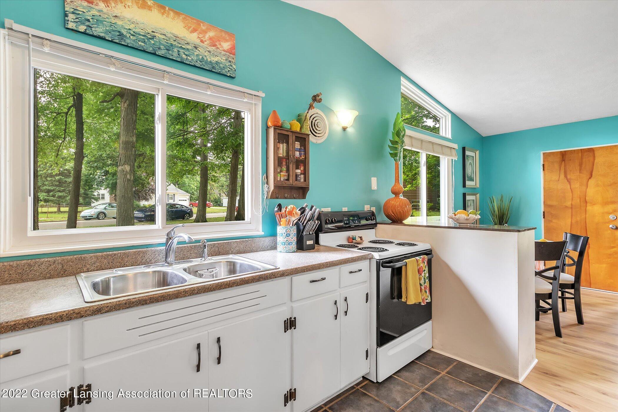 1127 Bretton Road Lansing, MI 48917 - Photo 17 of 30 17-Image-17