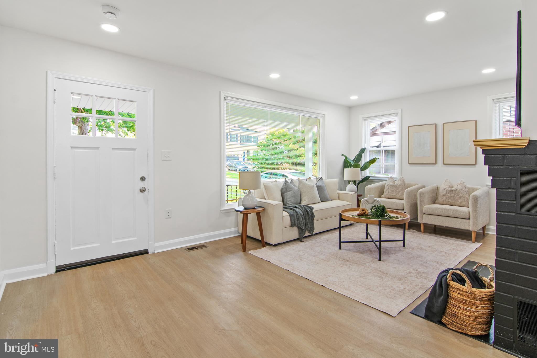 1727 Hilyard Road Baltimore, MD 21234 - Photo 2 of 41