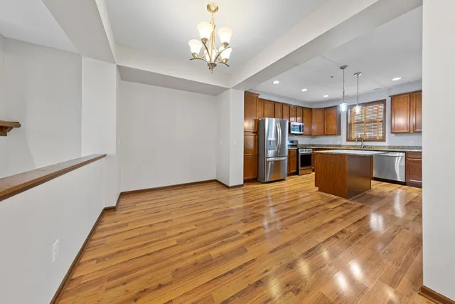 $389,000 | 17225 72nd Avenue North, Unit 2001, Maple Grove, MN 55311