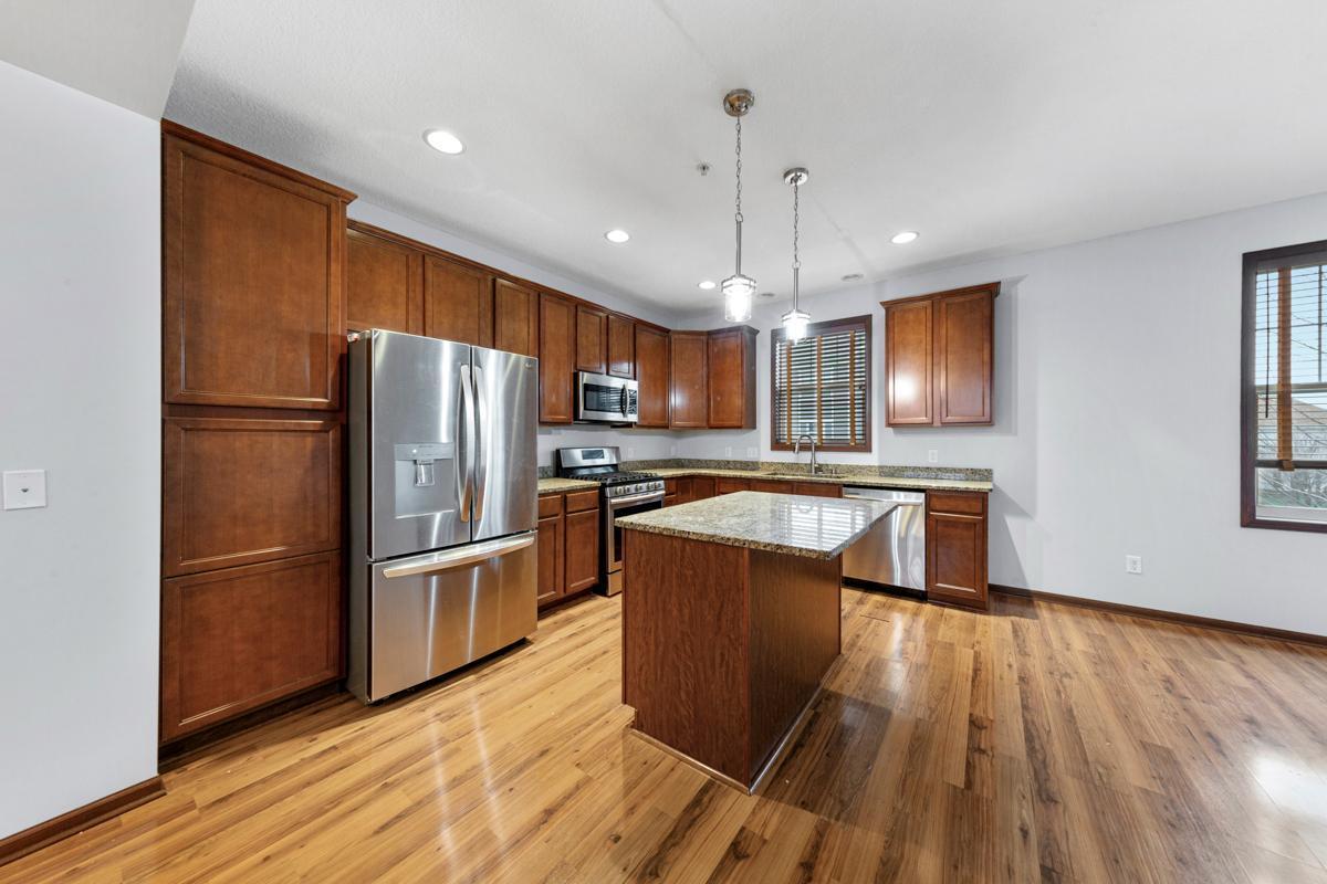 17225 72nd Avenue North, Unit 2001 Maple Grove, MN 55311 - Photo 16 of 43