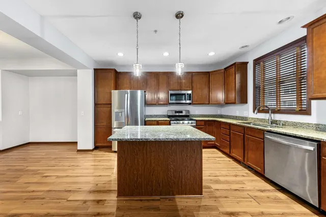 $389,000 | 17225 72nd Avenue North, Unit 2001, Maple Grove, MN 55311