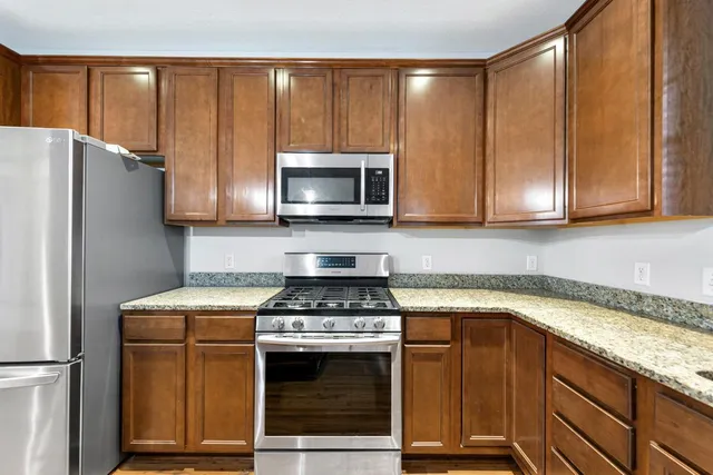 $389,000 | 17225 72nd Avenue North, Unit 2001, Maple Grove, MN 55311