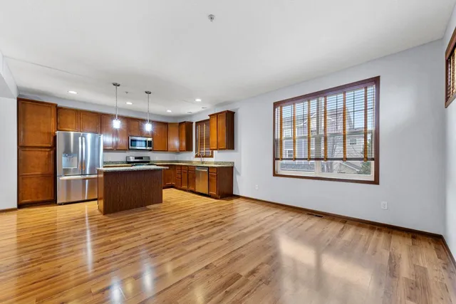 $389,000 | 17225 72nd Avenue North, Unit 2001, Maple Grove, MN 55311