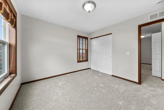 $389,000 | 17225 72nd Avenue North, Unit 2001, Maple Grove, MN 55311