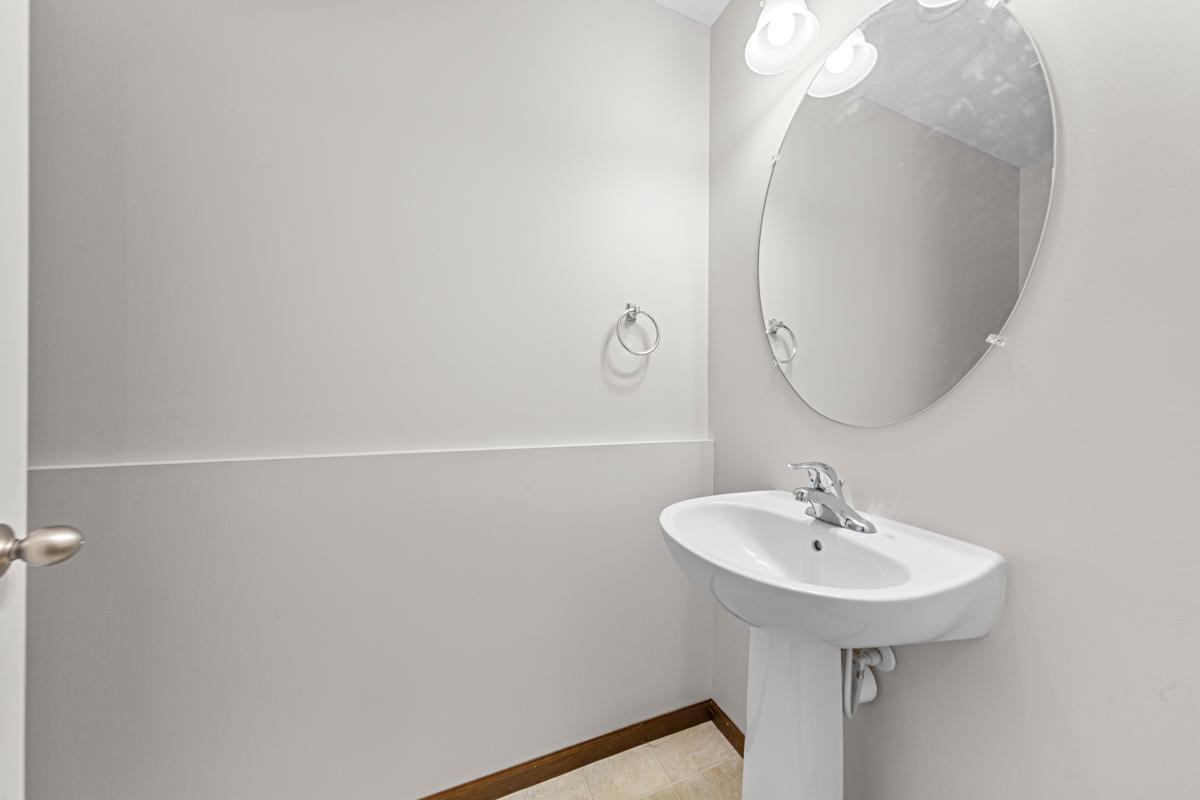 17225 72nd Avenue North, Unit 2001 Maple Grove, MN 55311 - Photo 40 of 43