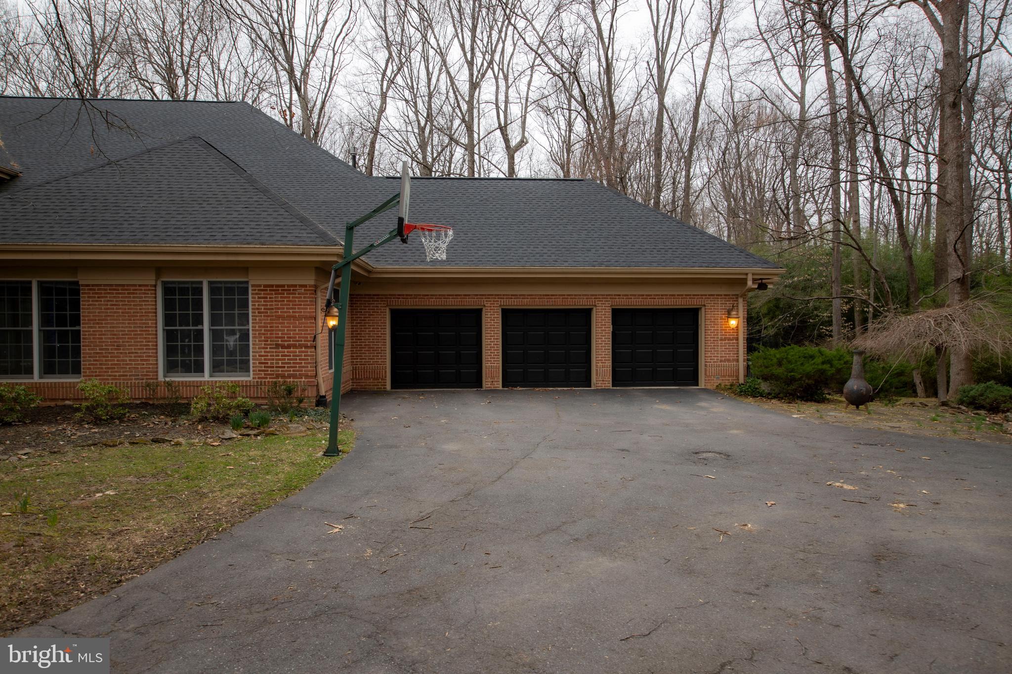 10429 Kingsbridge Road Ellicott City, MD 21042 - Photo 28 of 34