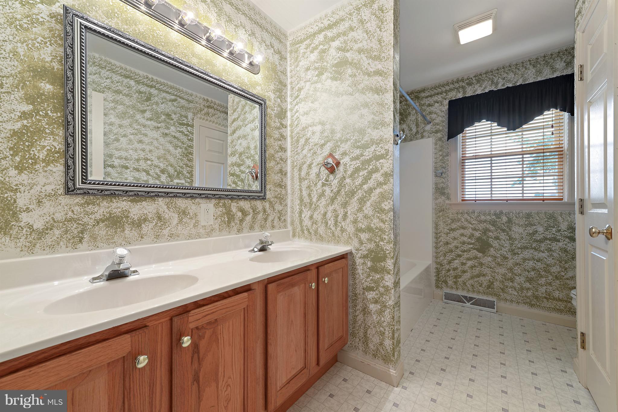 33 Duffield Drive Lititz, PA 17543 - Photo 21 of 28