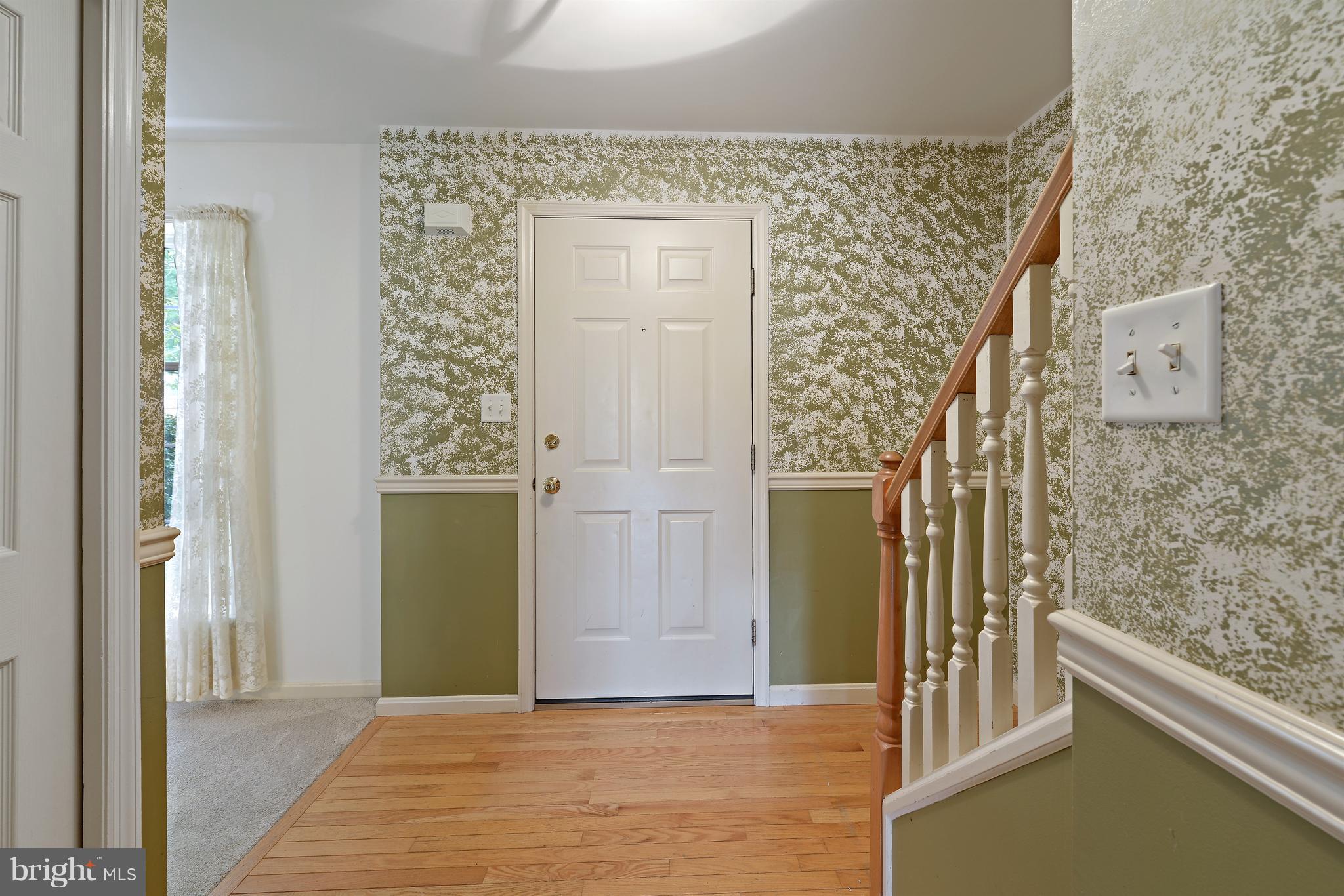 33 Duffield Drive Lititz, PA 17543 - Photo 4 of 28