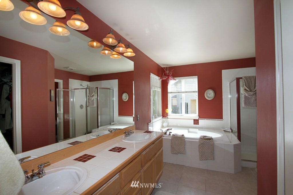 2823 191st Place Southeast Bothell, WA 98012 - Photo 8 of 10 Gallery Image 8