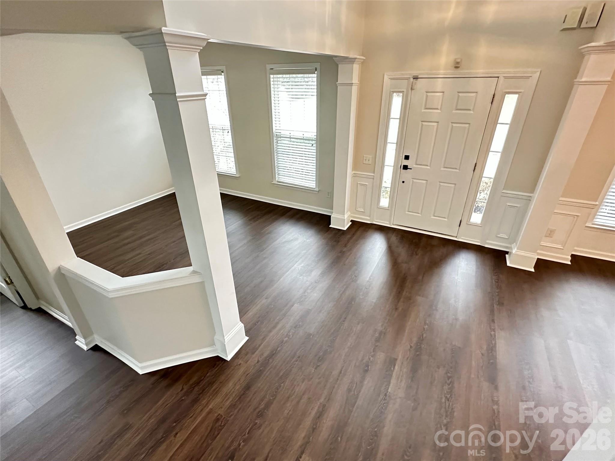 7633 Rathburn Lane Charlotte, NC 28277 - Photo 2 of 27