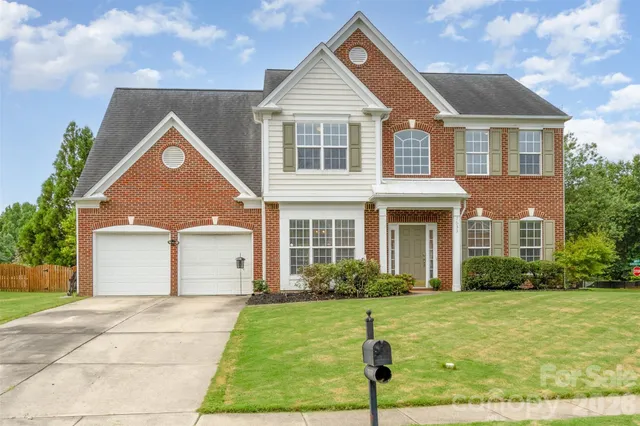 $739,000 | 7633 Rathburn Lane, Charlotte, NC 28277