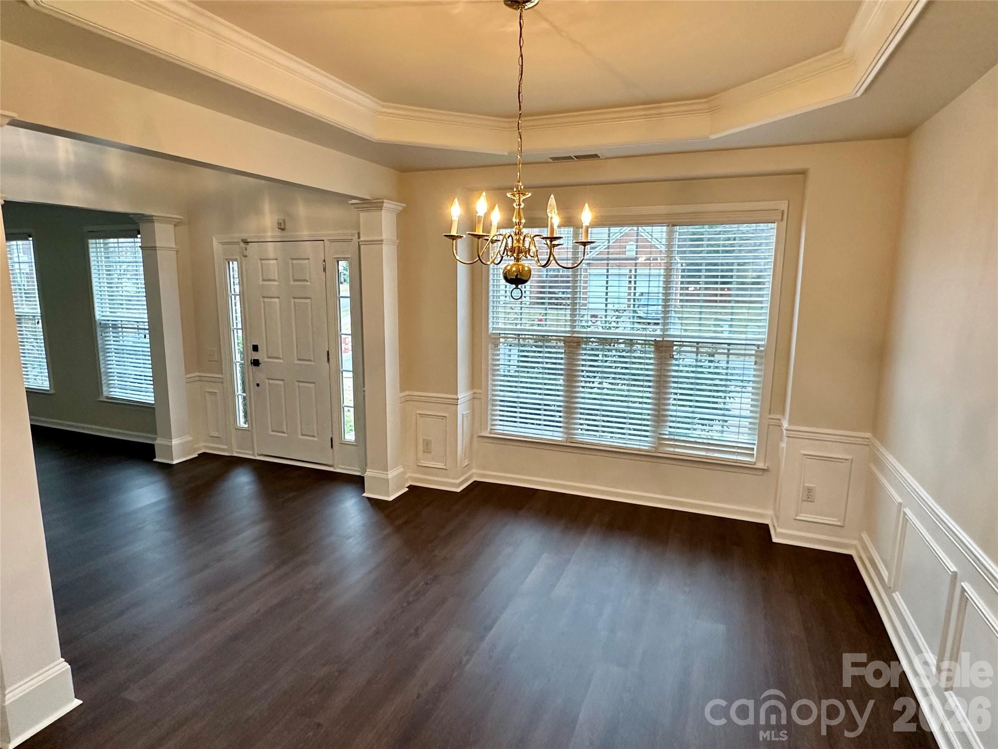 7633 Rathburn Lane Charlotte, NC 28277 - Photo 4 of 27