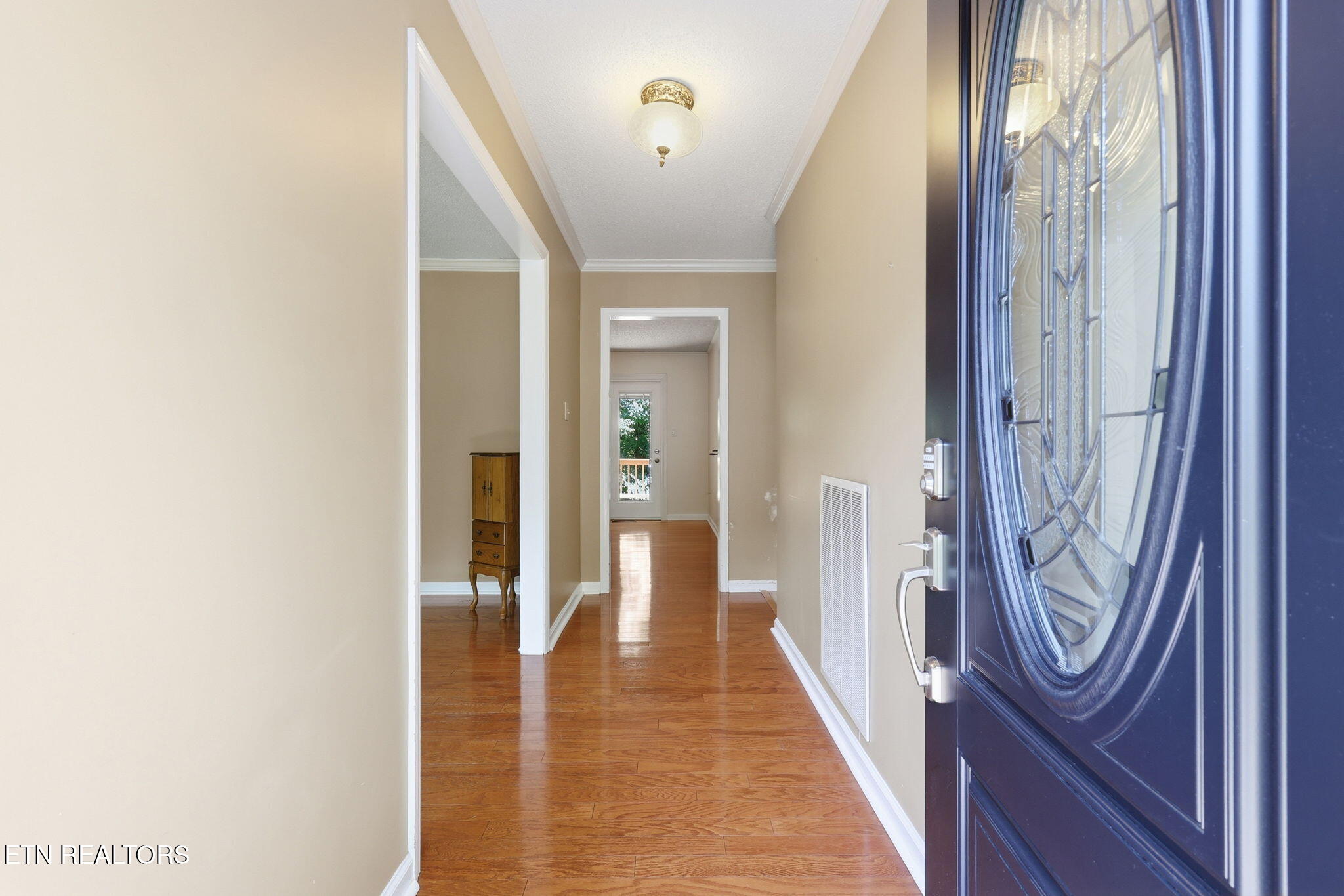 211 Connors Circle Oak Ridge, TN 37830 - Photo 16 of 56 17-web-or-mls-3F1A8642