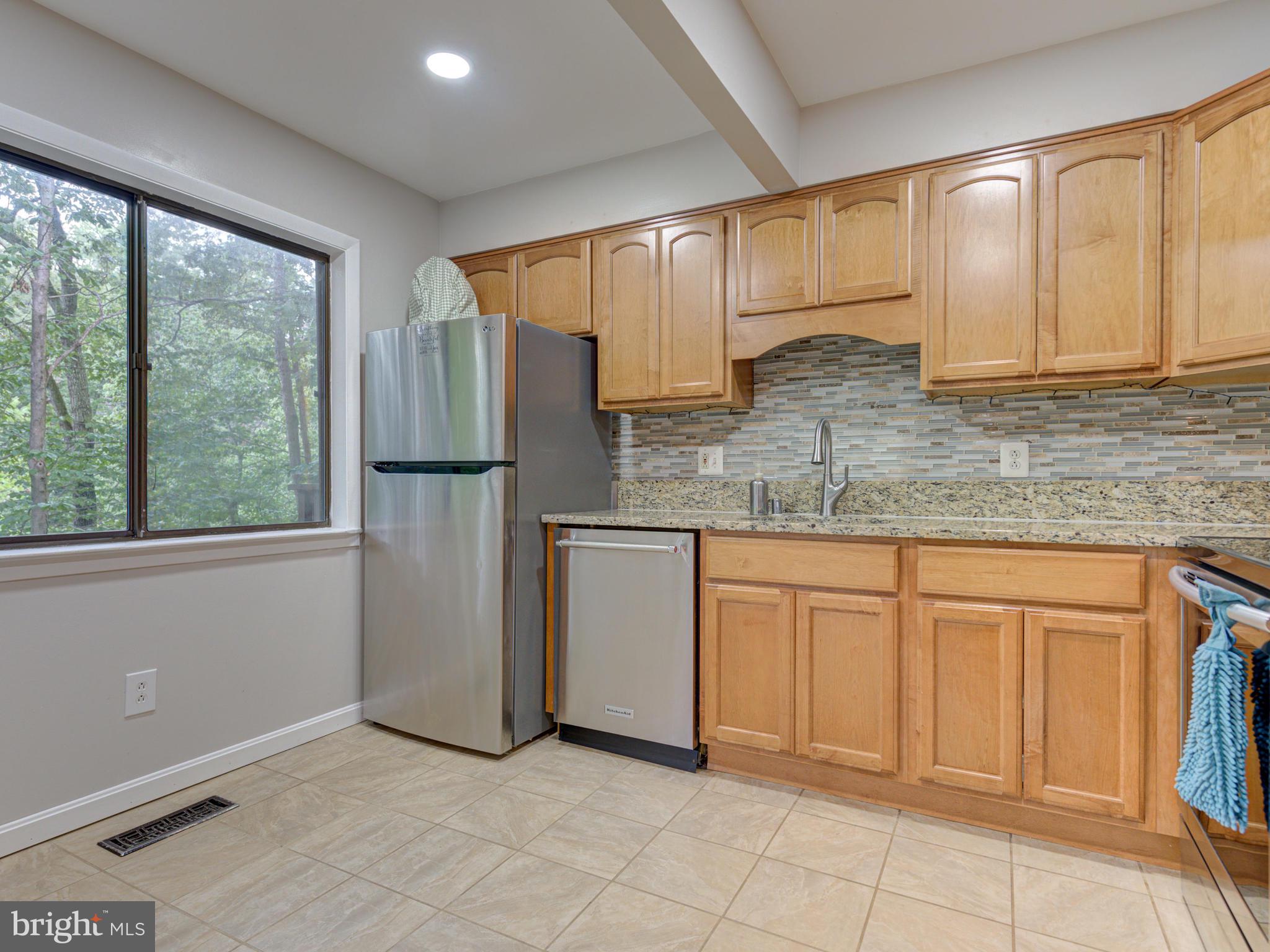 8564 Gwynedd Way Springfield, VA 22153 - Photo 21 of 45 Gallery Image 21