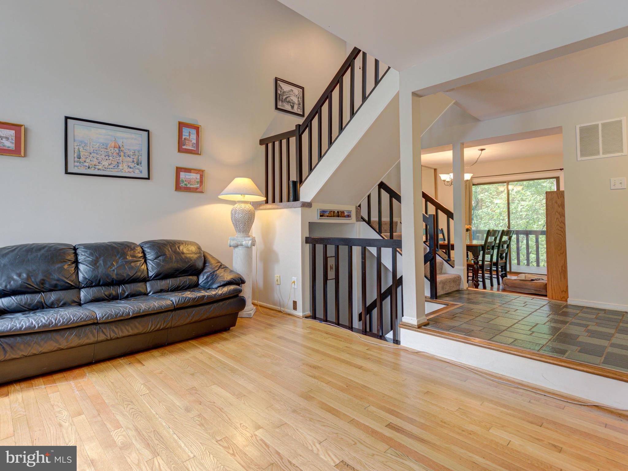 8564 Gwynedd Way Springfield, VA 22153 - Photo 8 of 45 Gallery Image 8