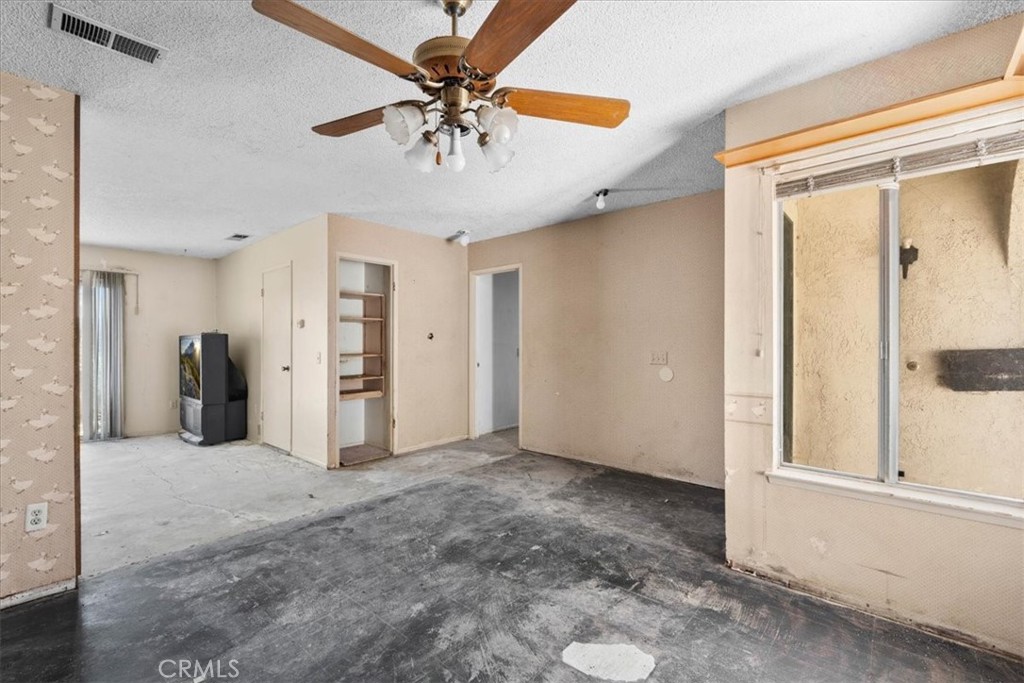 4865 Emerson Street Riverside, CA 92504 - Photo 14 of 43
