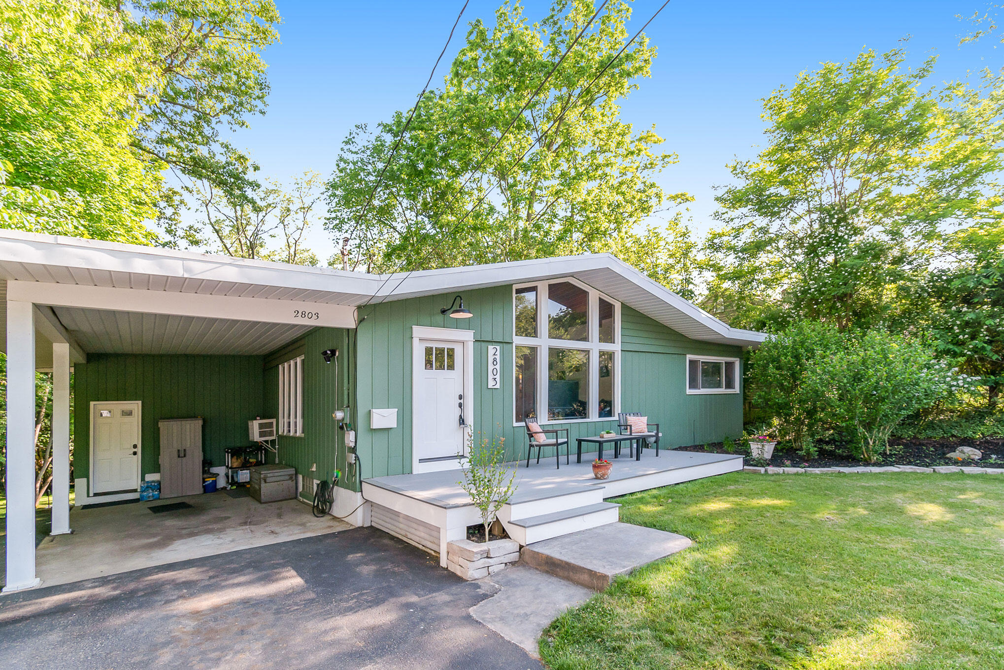 2803 Wellington Road Kalamazoo, MI 49008 - Photo 1 of 24 DSC_2073
