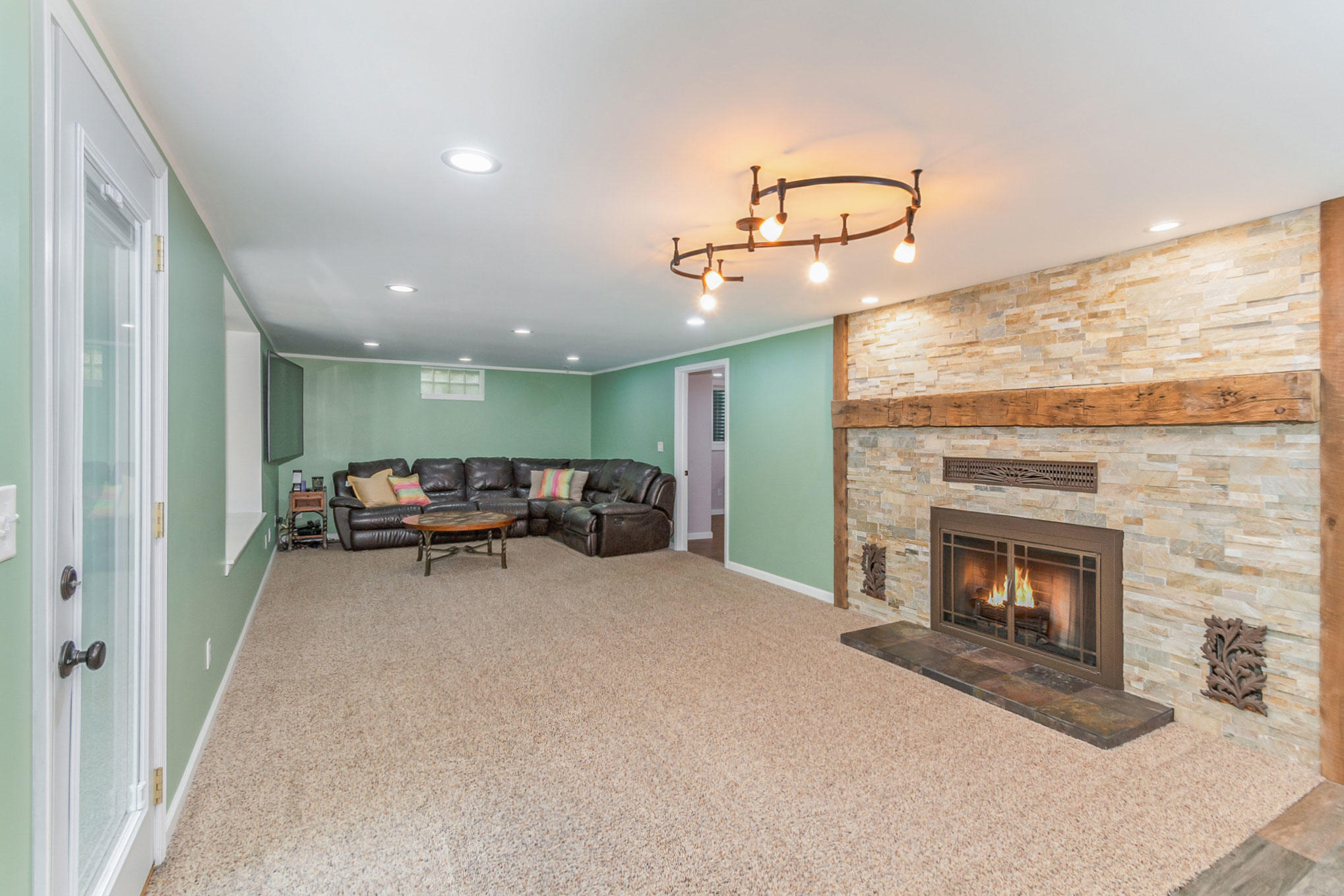 2803 Wellington Road Kalamazoo, MI 49008 - Photo 16 of 24 DSC_2032