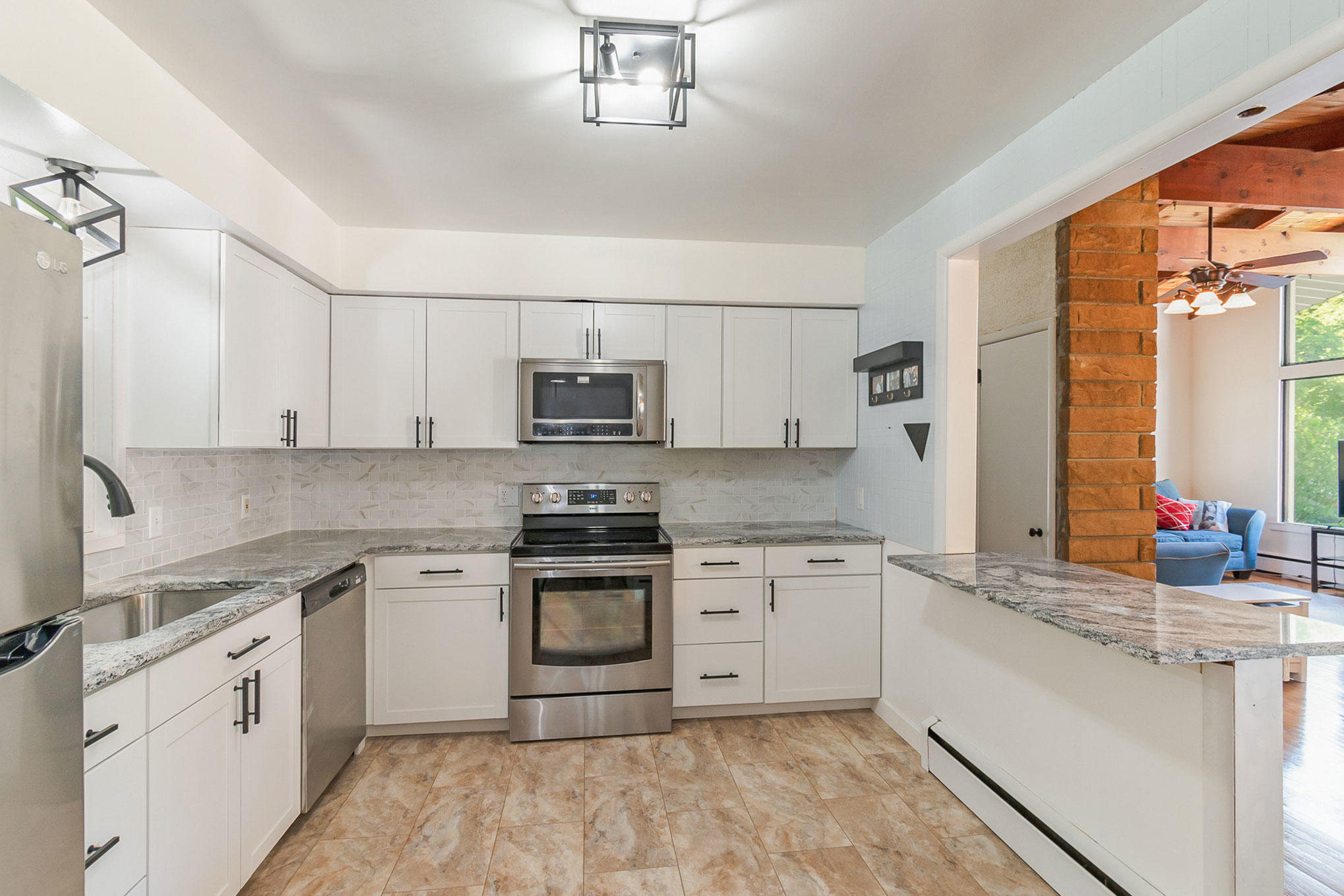 2803 Wellington Road Kalamazoo, MI 49008 - Photo 8 of 24 DSC_1970
