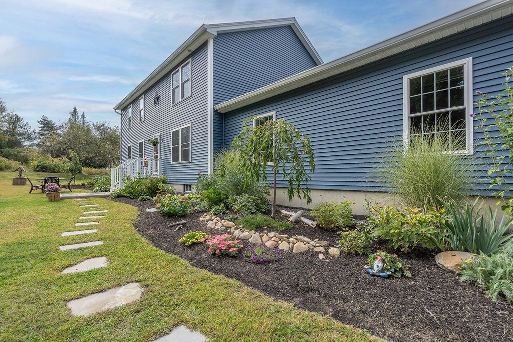 160 Cooper Hill Road Nottingham, NH 03290 - Photo 4 of 50