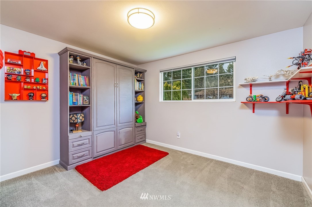 15049 Southeast 113th Street Renton, WA 98059 - Photo 13 of 30