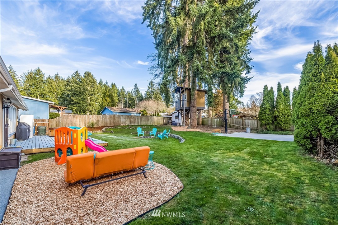 15049 Southeast 113th Street Renton, WA 98059 - Photo 17 of 30