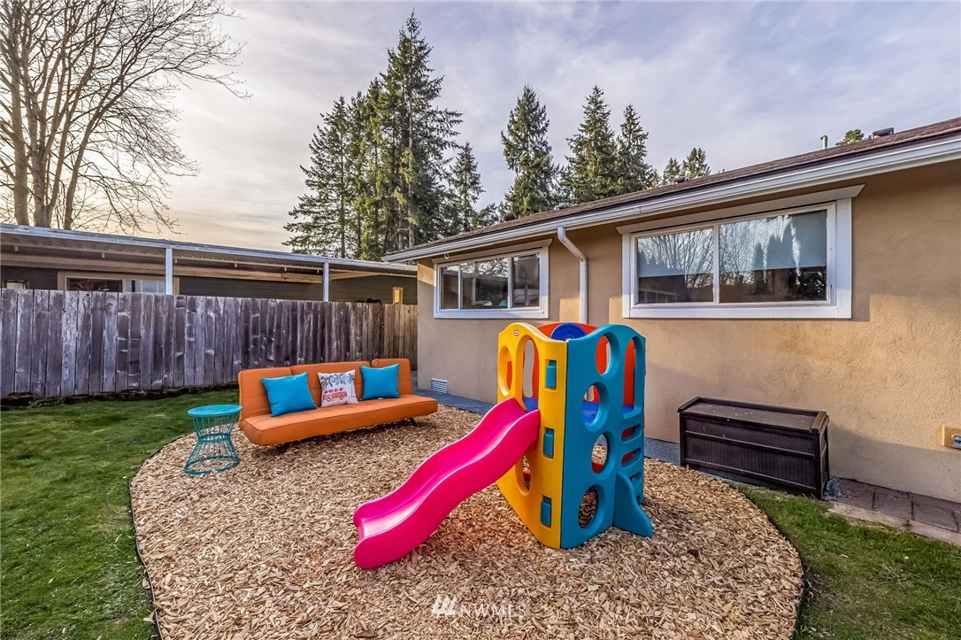 15049 Southeast 113th Street Renton, WA 98059 - Photo 19 of 30