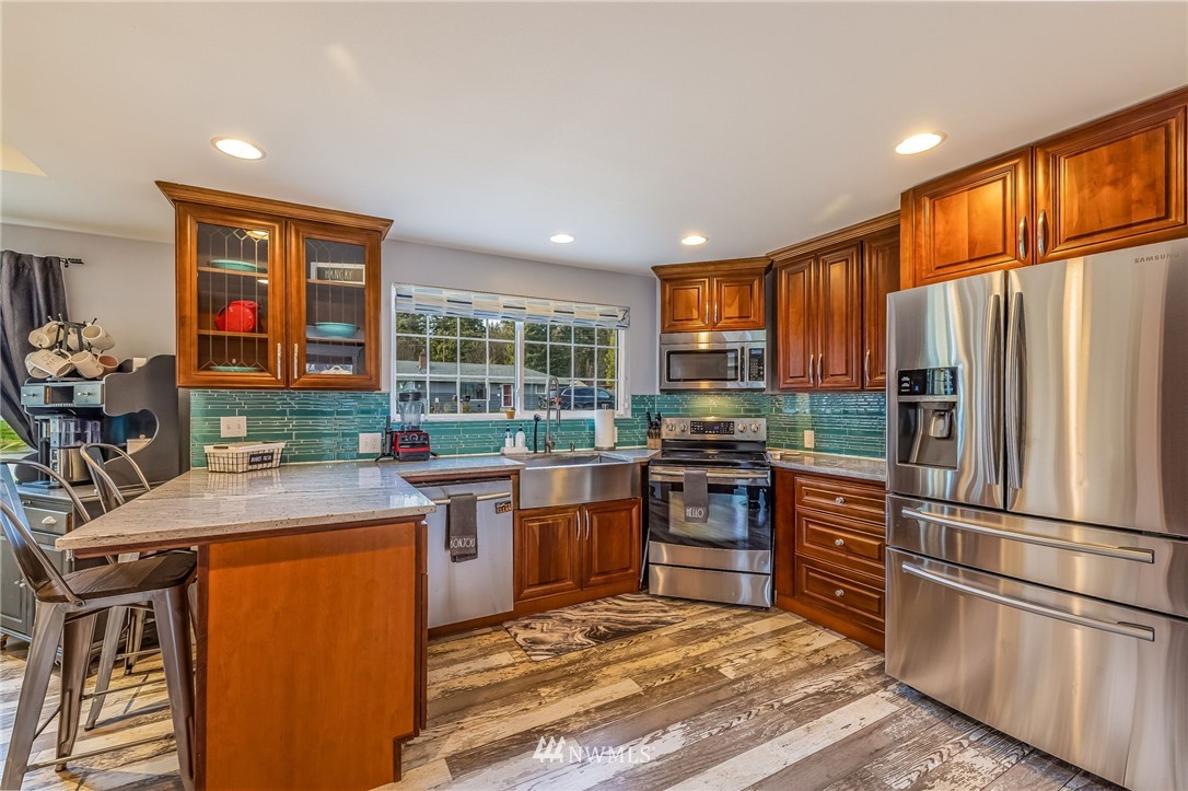 15049 Southeast 113th Street Renton, WA 98059 - Photo 5 of 30
