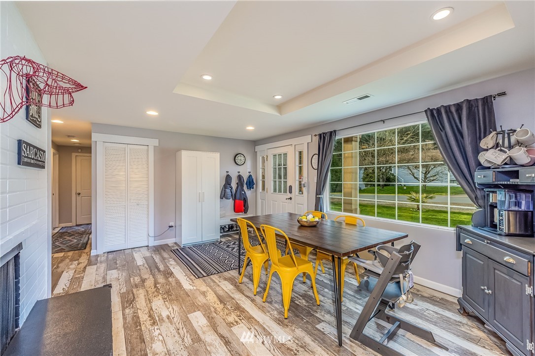 15049 Southeast 113th Street Renton, WA 98059 - Photo 7 of 30