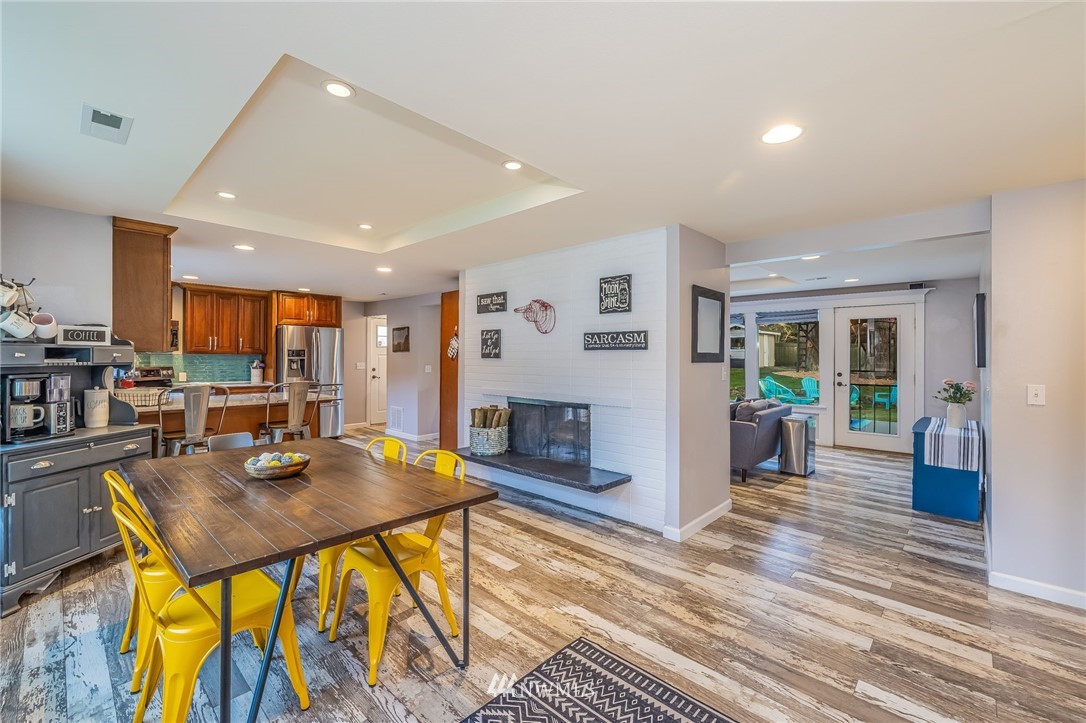 15049 Southeast 113th Street Renton, WA 98059 - Photo 10 of 30