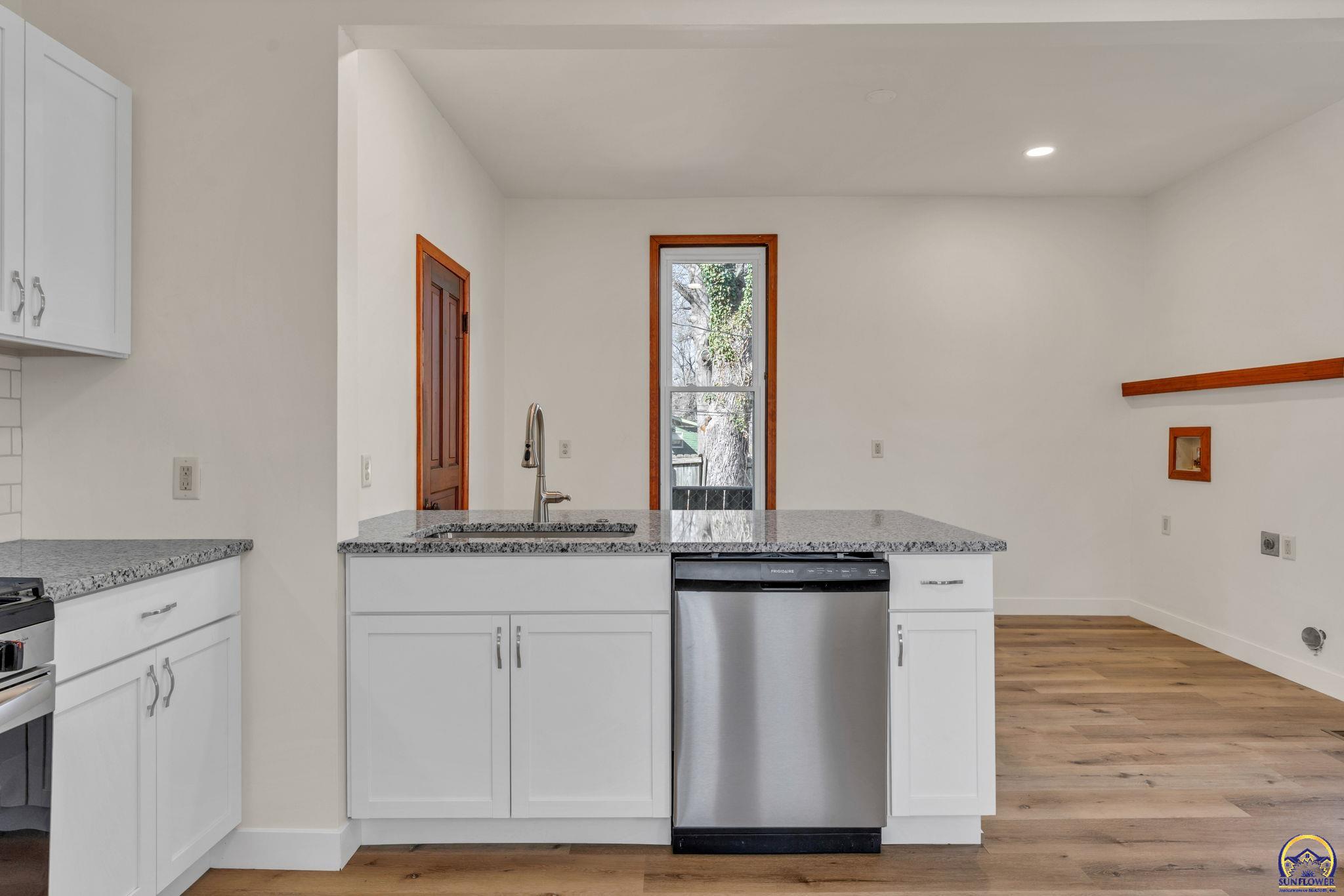 1192 Southwest Fillmore Street Topeka, KS 66604 - Photo 13 of 19