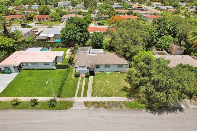 $799,999 | 1041 Northeast 169th Street, Miami, FL 33162