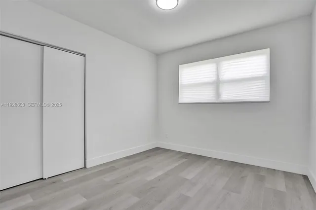 $799,999 | 1041 Northeast 169th Street, Miami, FL 33162