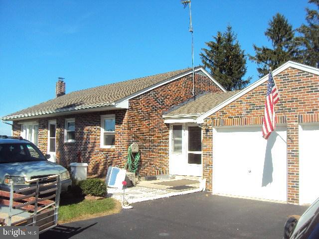 4011 Davidsburg Road Dover, PA 17315 - Photo 2 of 32 Gallery Image 2