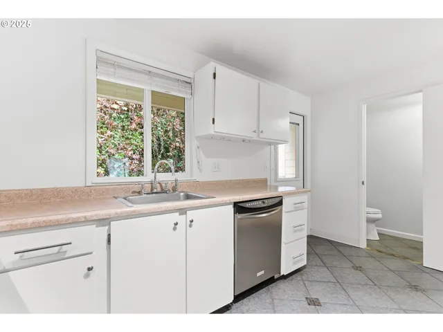 $279,999 | 13216 Northeast Salmon Creek Avenue, Unit K6, Vancouver, WA 98686