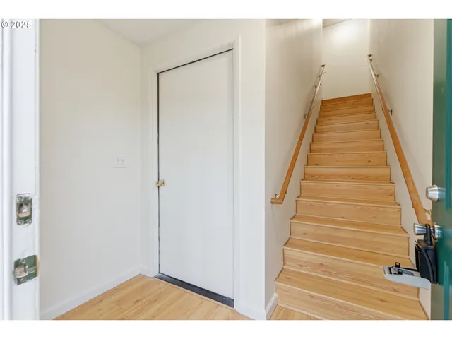 $279,999 | 13216 Northeast Salmon Creek Avenue, Unit K6, Vancouver, WA 98686