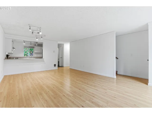 $279,999 | 13216 Northeast Salmon Creek Avenue, Unit K6, Vancouver, WA 98686