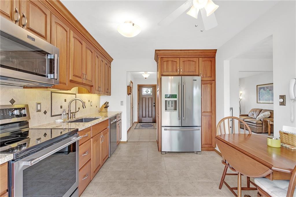 492 Wendel Road Irwin, PA 15642 - Photo 11 of 25 Gallery Image 11