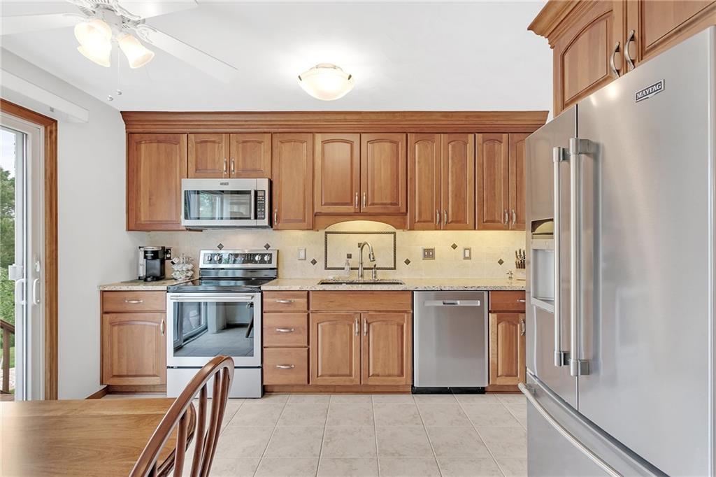492 Wendel Road Irwin, PA 15642 - Photo 10 of 25 Gallery Image 10