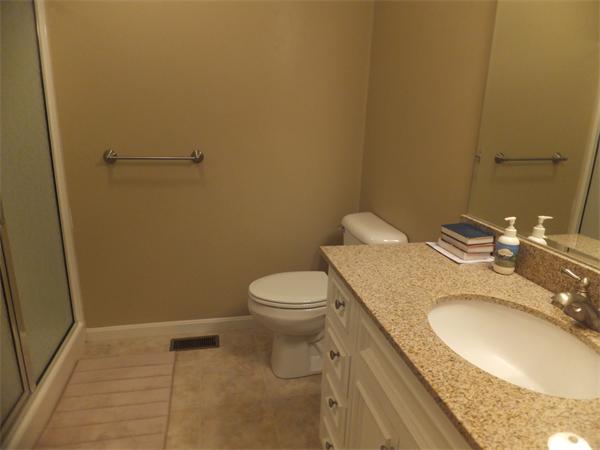 61 Riley Road, Unit 40 Lunenburg, MA 01462 - Photo 13 of 18 Gallery Image 13
