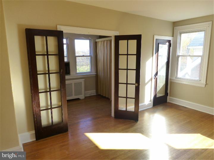 158 Glencoe Road Upper Darby, PA 19082 - Photo 12 of 24 Master Bedroom