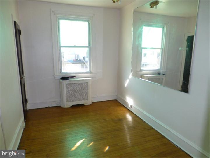 158 Glencoe Road Upper Darby, PA 19082 - Photo 14 of 24 Bedroom 2