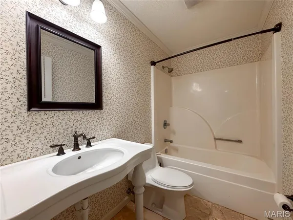 $359,900 | 6411 Northbrook Drive, Waterloo, IL 62298