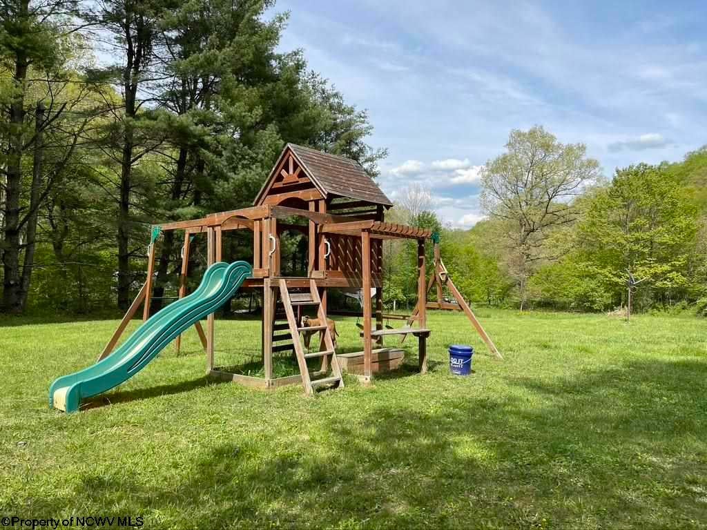 1878 Oak Grove Road Independence, WV 26374 - Photo 26 of 30 Gallery Image 26