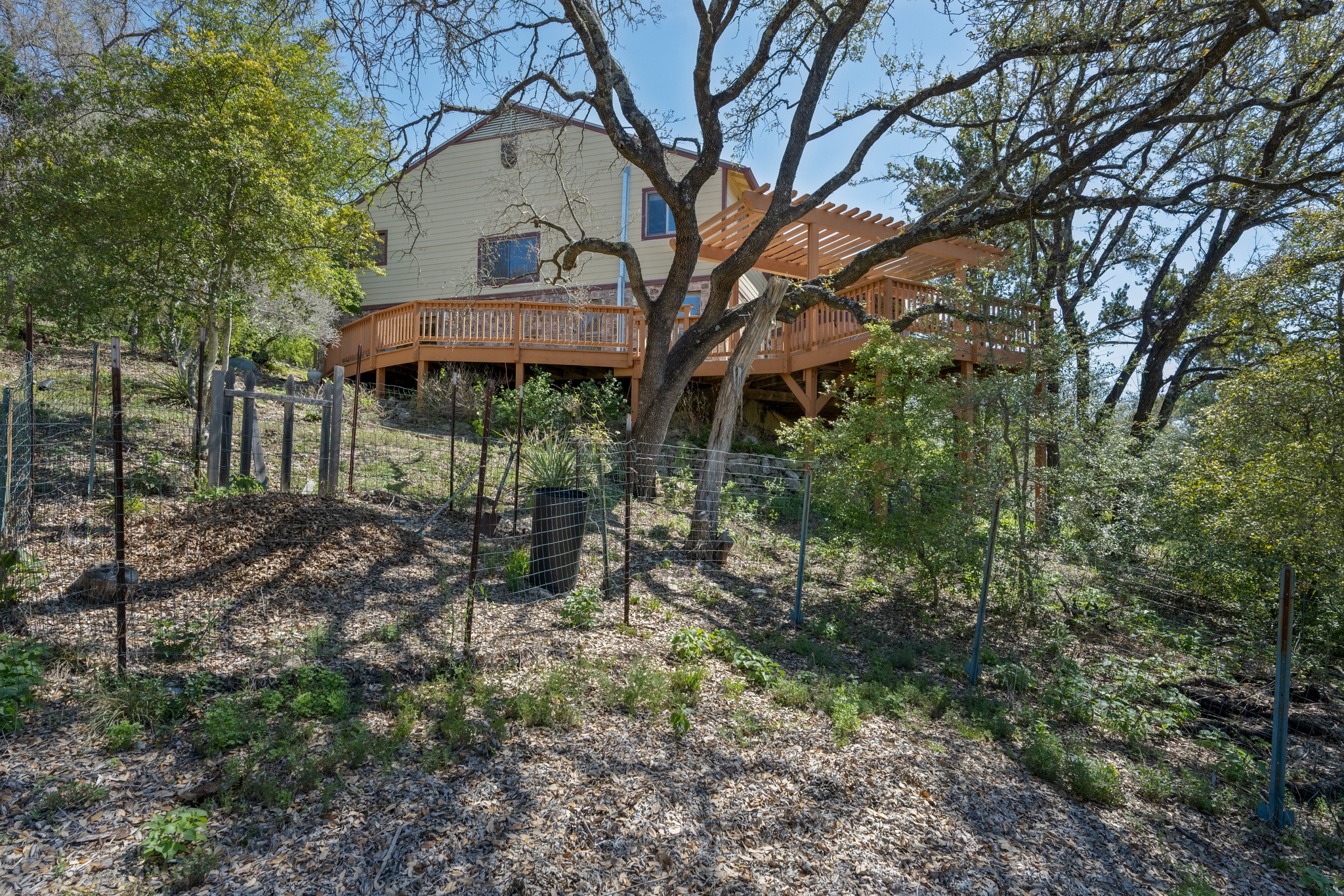 9106 Yucca Mountain Road Austin, TX 78759 - Photo 34 of 40