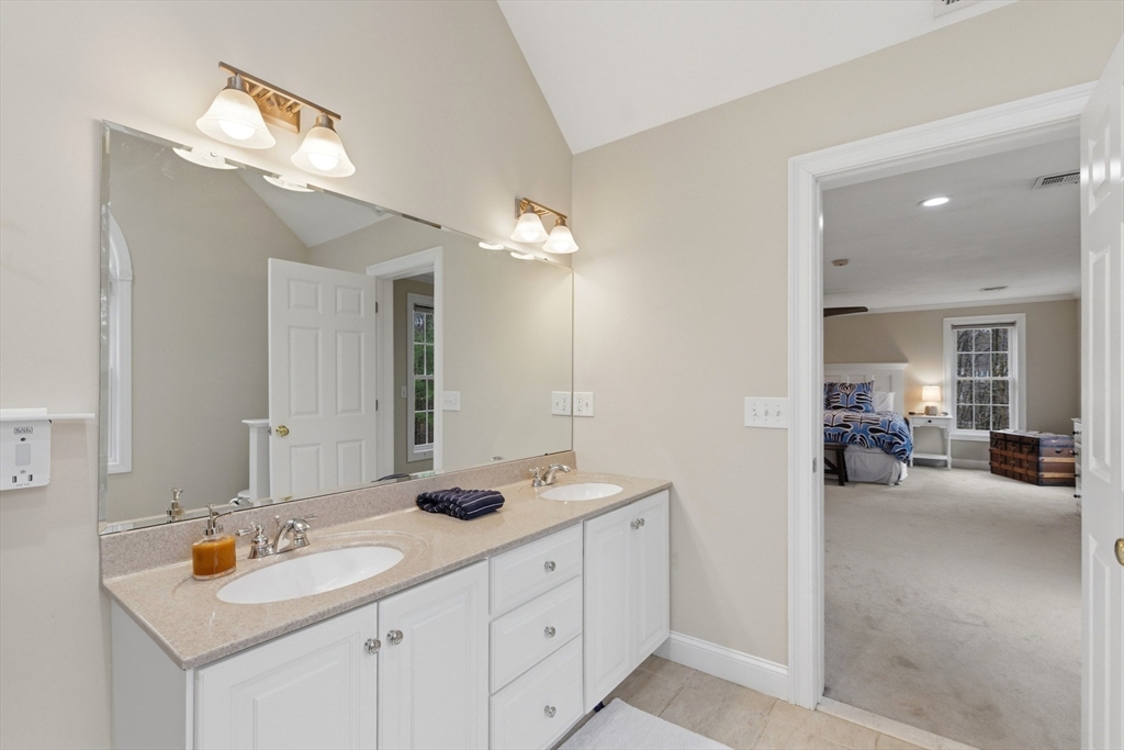 20 Huckleberry Road Hopkinton, MA 01748 - Photo 31 of 42