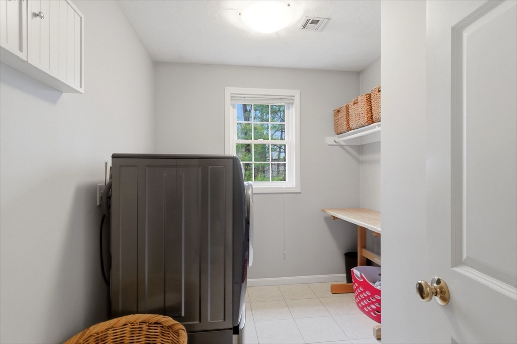 20 Huckleberry Road Hopkinton, MA 01748 - Photo 35 of 42